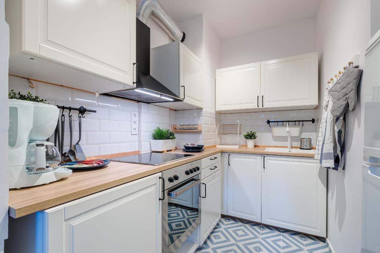 Апартаменты D.Five Gozsdu Garden Studio Будапешт Экстерьер фото